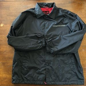 Independent wind breaker Sz: Medium Color: Black